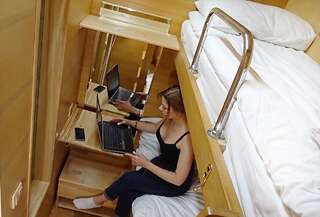 Хостелы AntiHostel Forrest Львов Капсула-15