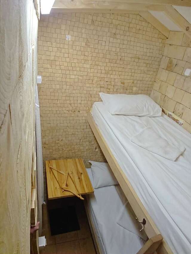 Хостелы AntiHostel Forrest Львов-27
