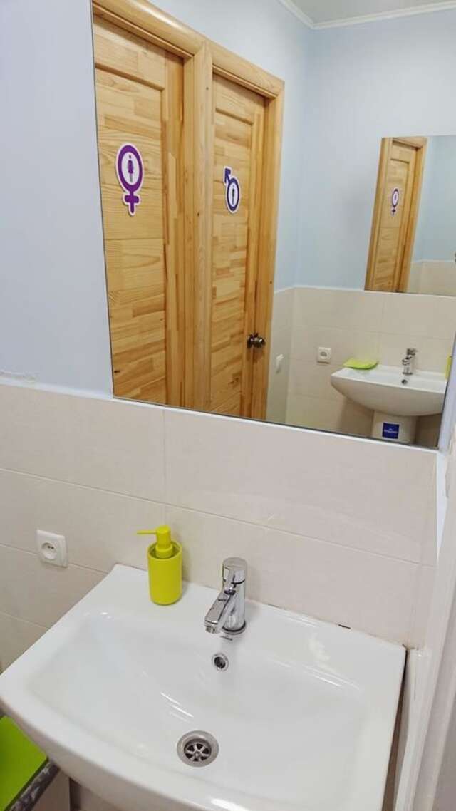 Хостелы AntiHostel Forrest Львов-38